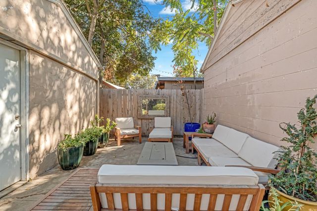 805 N Adoline Avenue, Fresno, CA 93728