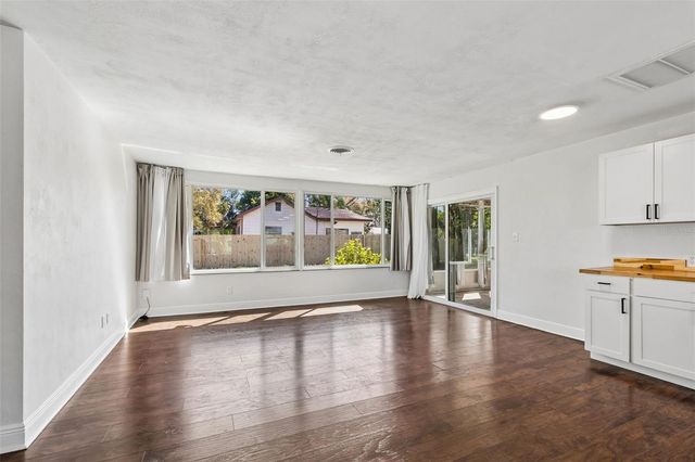 5755 43RD STREET N, St Petersburg, FL 33714