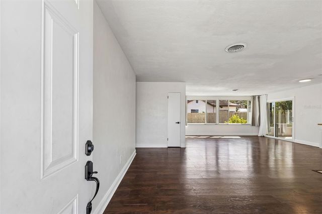 5755 43RD STREET N, St Petersburg, FL 33714