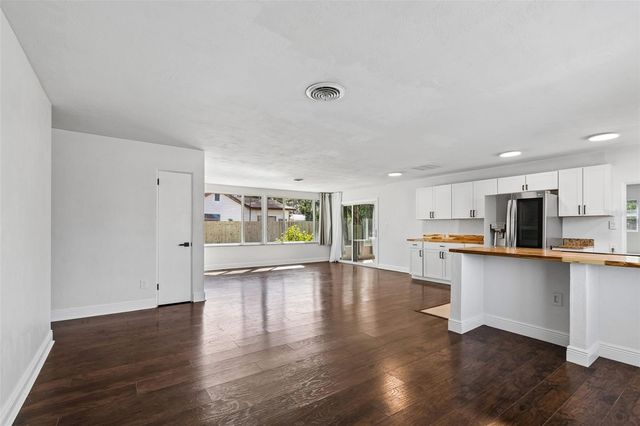 5755 43RD STREET N, St Petersburg, FL 33714