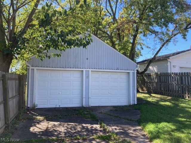 5721 Flowerdale Avenue, Cleveland, OH 44144