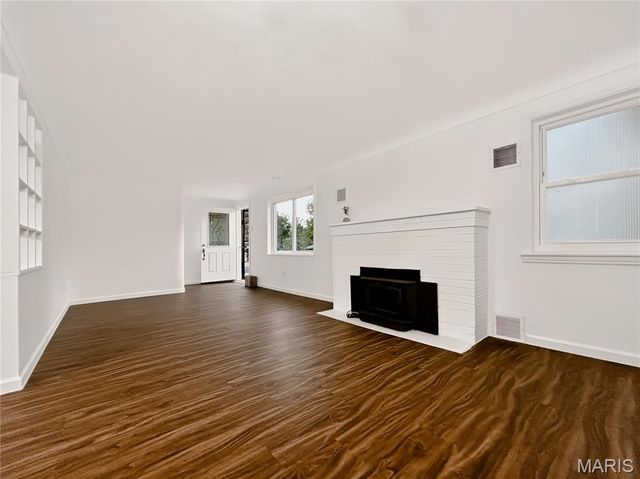 8124 Packard Avenue, St Louis, MO 63134