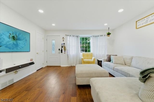 108 Taylor Ave, Hillsborough Twp., NJ 08844