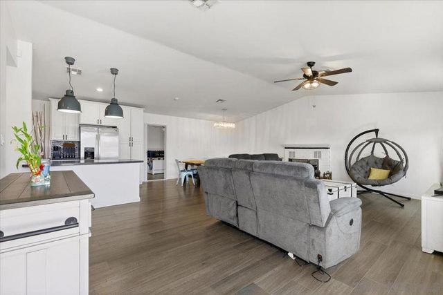 342 Billow Drive, San Diego, CA 92114