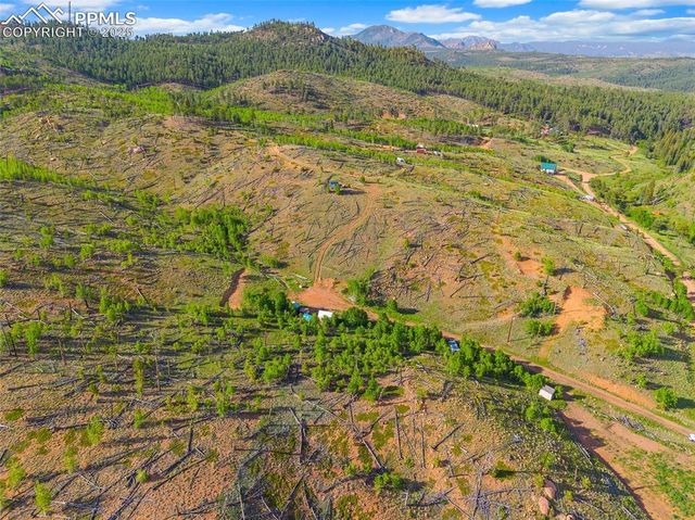 77 Lakeview Circle, Florissant, CO 80816