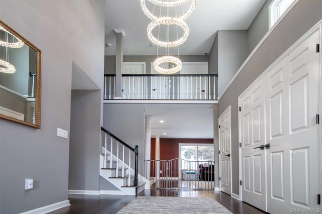 22 Lewis Avenue, Dobbs Ferry, NY 10522