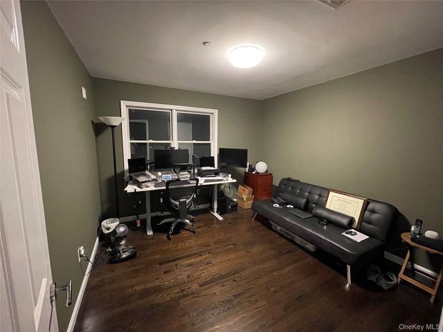 22 Lewis Avenue, Dobbs Ferry, NY 10522