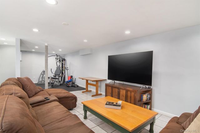 22 Lewis Avenue, Dobbs Ferry, NY 10522