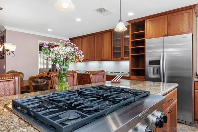 12007 Bajada Rd, San Diego, CA 92128