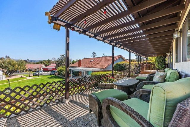 12007 Bajada Rd, San Diego, CA 92128