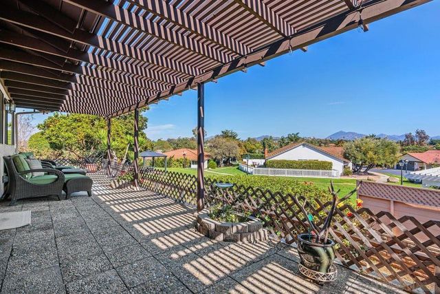 12007 Bajada Rd, San Diego, CA 92128