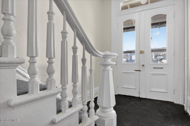 769 4th Avenue, Troy, NY 12182