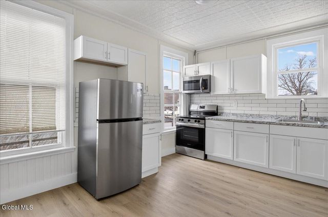 769 4th Avenue, Troy, NY 12182