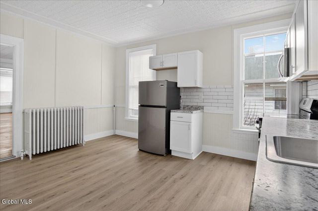 769 4th Avenue, Troy, NY 12182