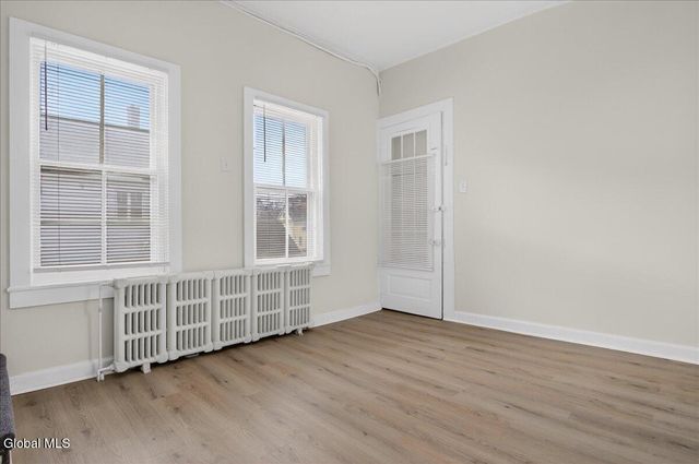 769 4th Avenue, Troy, NY 12182