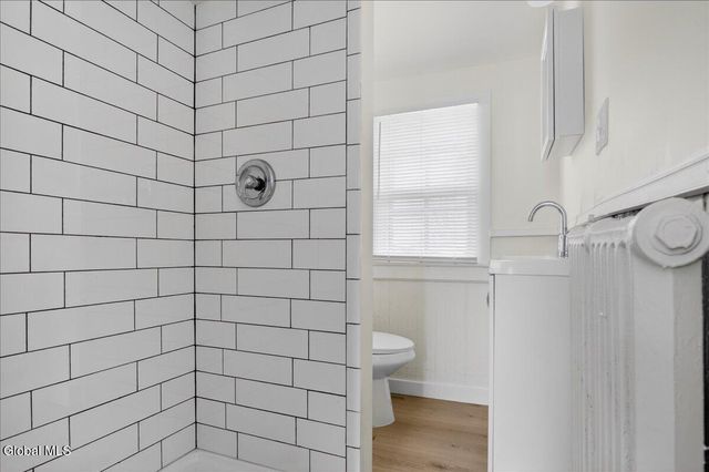 769 4th Avenue, Troy, NY 12182