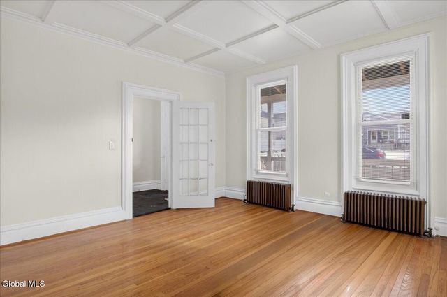 769 4th Avenue, Troy, NY 12182