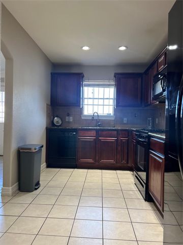 10902 Seneca Street, Houston, TX 77016