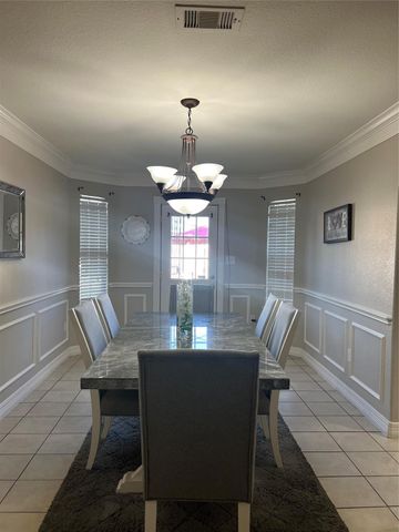 10902 Seneca Street, Houston, TX 77016