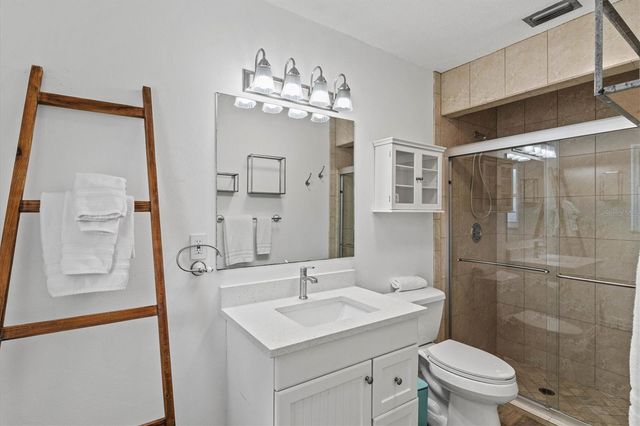 2572 JEFFERSON CIRCLE, Sarasota, FL 34239