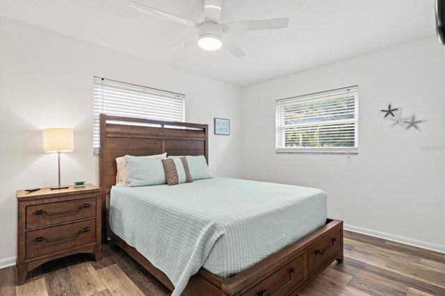2572 JEFFERSON CIRCLE, Sarasota, FL 34239