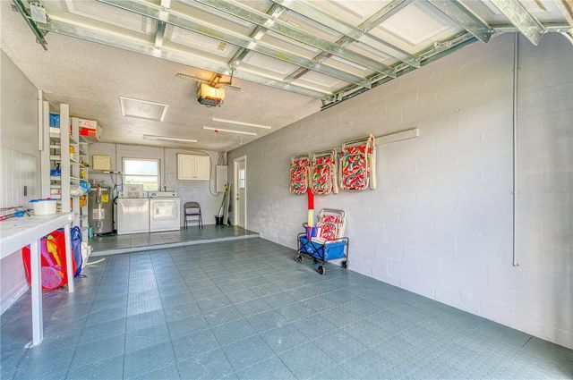2572 JEFFERSON CIRCLE, Sarasota, FL 34239