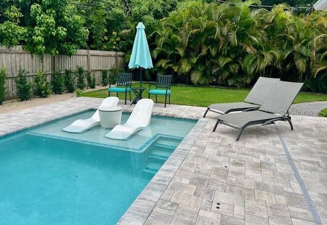 2572 JEFFERSON CIRCLE, Sarasota, FL 34239
