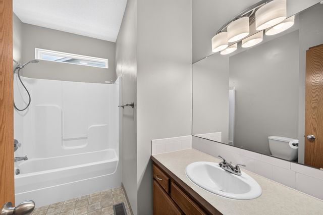 620 S Stoneridge, Valley Center, KS 67147