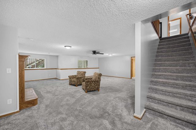 620 S Stoneridge, Valley Center, KS 67147