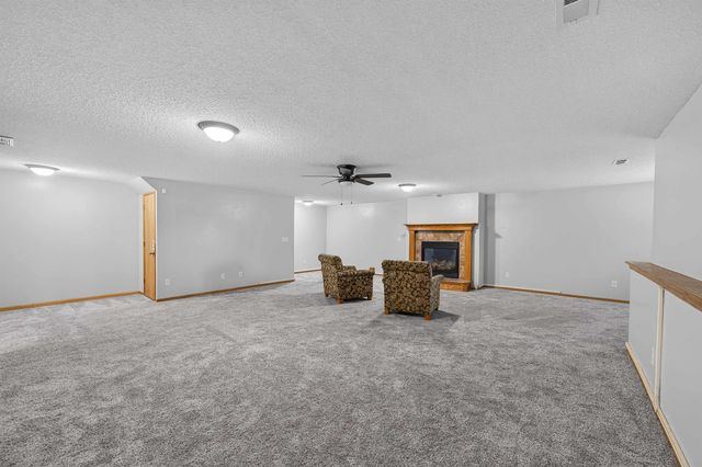 620 S Stoneridge, Valley Center, KS 67147