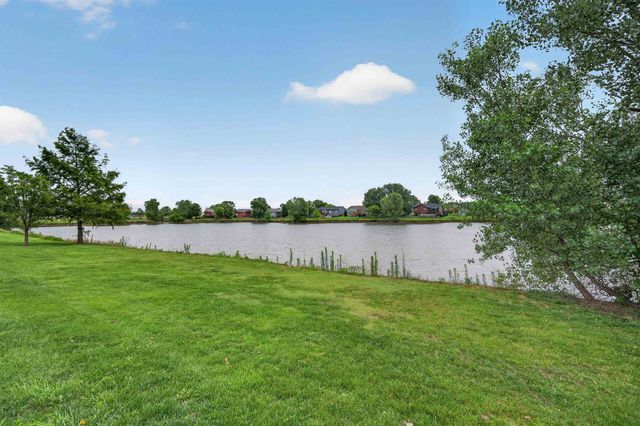 620 S Stoneridge, Valley Center, KS 67147