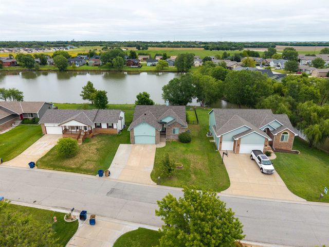 620 S Stoneridge, Valley Center, KS 67147