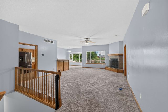 620 S Stoneridge, Valley Center, KS 67147