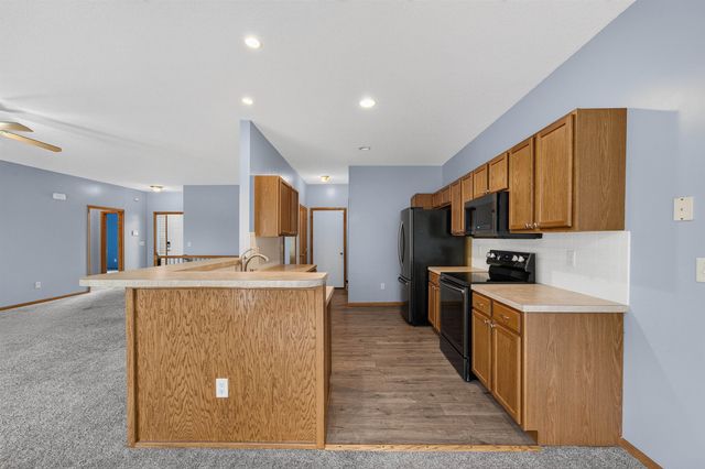 620 S Stoneridge, Valley Center, KS 67147