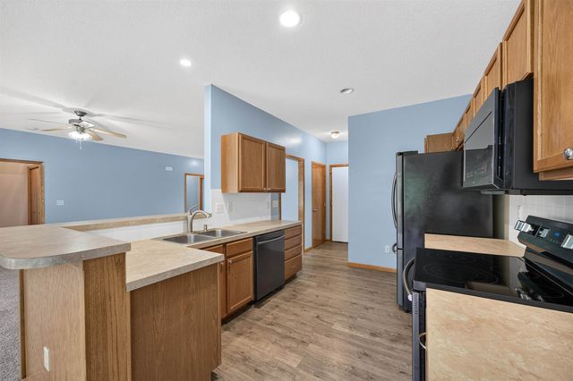 620 S Stoneridge, Valley Center, KS 67147