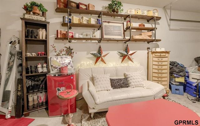 1903 S 7th Street, Omaha, NE 68108