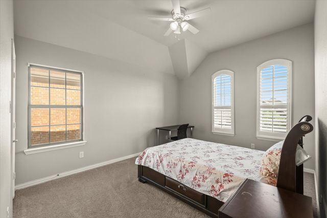 1104 Bentley Drive, Roanoke, TX 76262