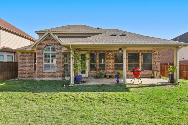 1104 Bentley Drive, Roanoke, TX 76262