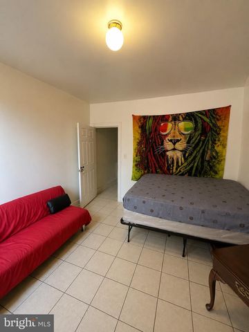 3910 N MARSHALL ST, Philadelphia, PA 19140