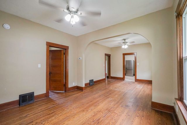 1553 N BROADWAY, Council Bluffs, IA 51503