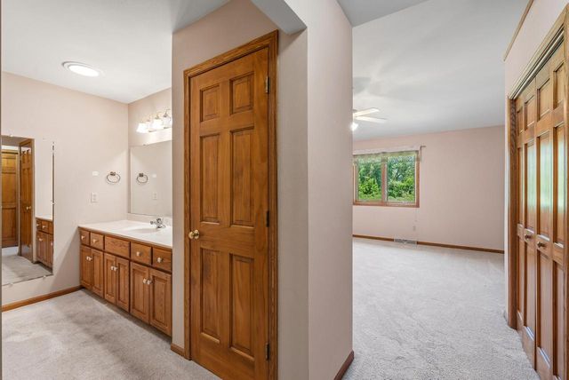 2924 Valley AVENUE, West Bend, WI 53095