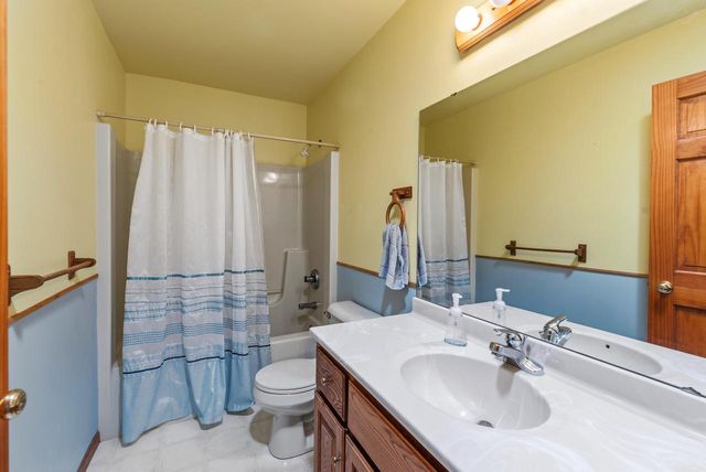 2924 Valley AVENUE, West Bend, WI 53095