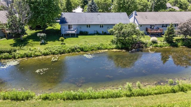 2924 Valley AVENUE, West Bend, WI 53095
