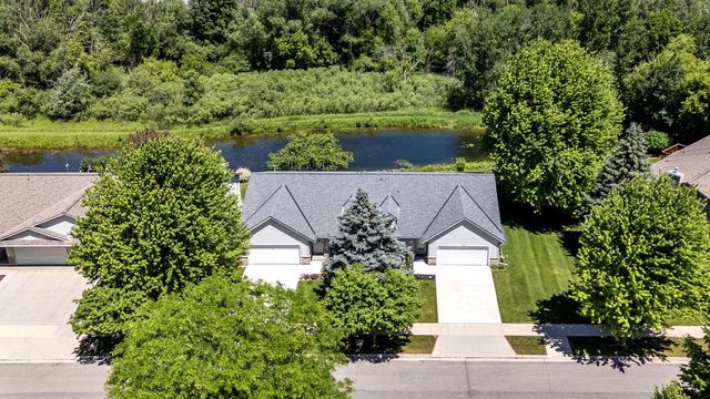 2924 Valley AVENUE, West Bend, WI 53095