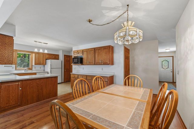 2924 Valley AVENUE, West Bend, WI 53095