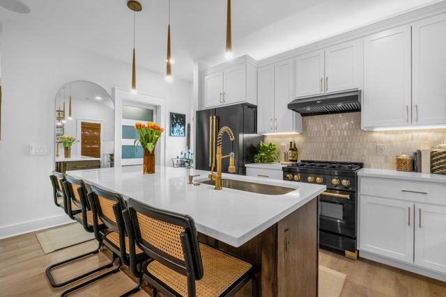 72 Hanover Street, Charleston, SC 29403