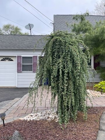 94 Bennington Pkwy, Franklin Twp., NJ 08823