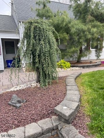 94 Bennington Pkwy, Franklin Twp., NJ 08823
