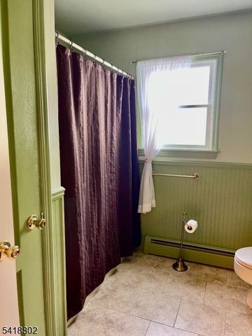 94 Bennington Pkwy, Franklin Twp., NJ 08823
