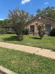 9507 Wellsworth Drive, Houston, TX 77083
